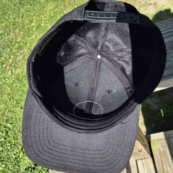 Golf Club Signatures Crossed Adjustable Baseball Hat - Black - Picture 5 of 6